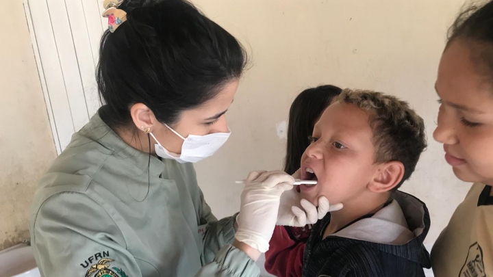Prefeitura promove atividades de saúde bucal com crianças das zonas urbana e rural