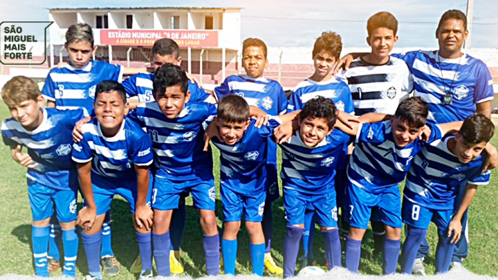 Escola Municipal Elisiário Dias é destaque no futebol de campo nos XLIX JERN's